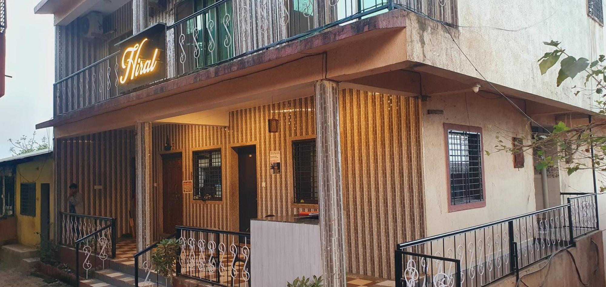Hotel Hiral Residency Matheran Exterior foto